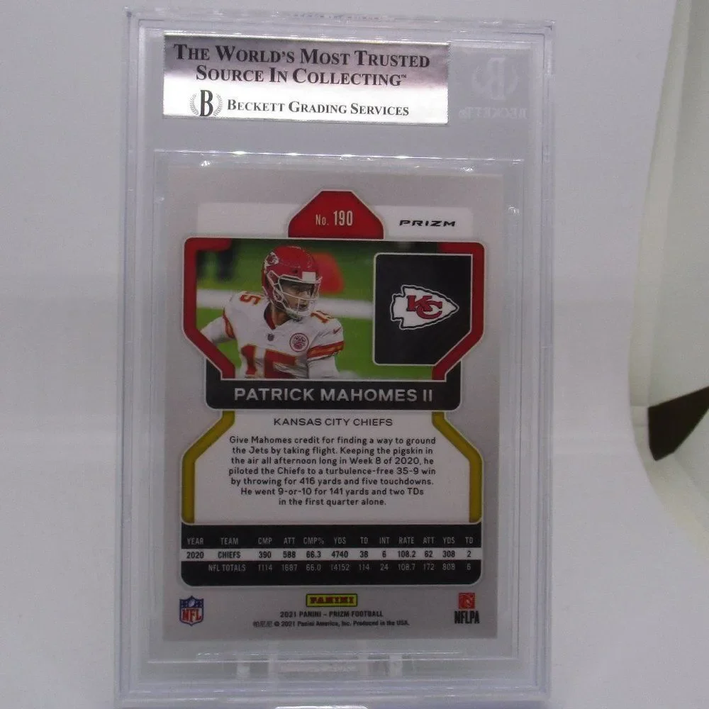 Patrick Mahomes II 2021 Panini Prizm Neon Green Pulsar Prizm #190 BGS 8.5